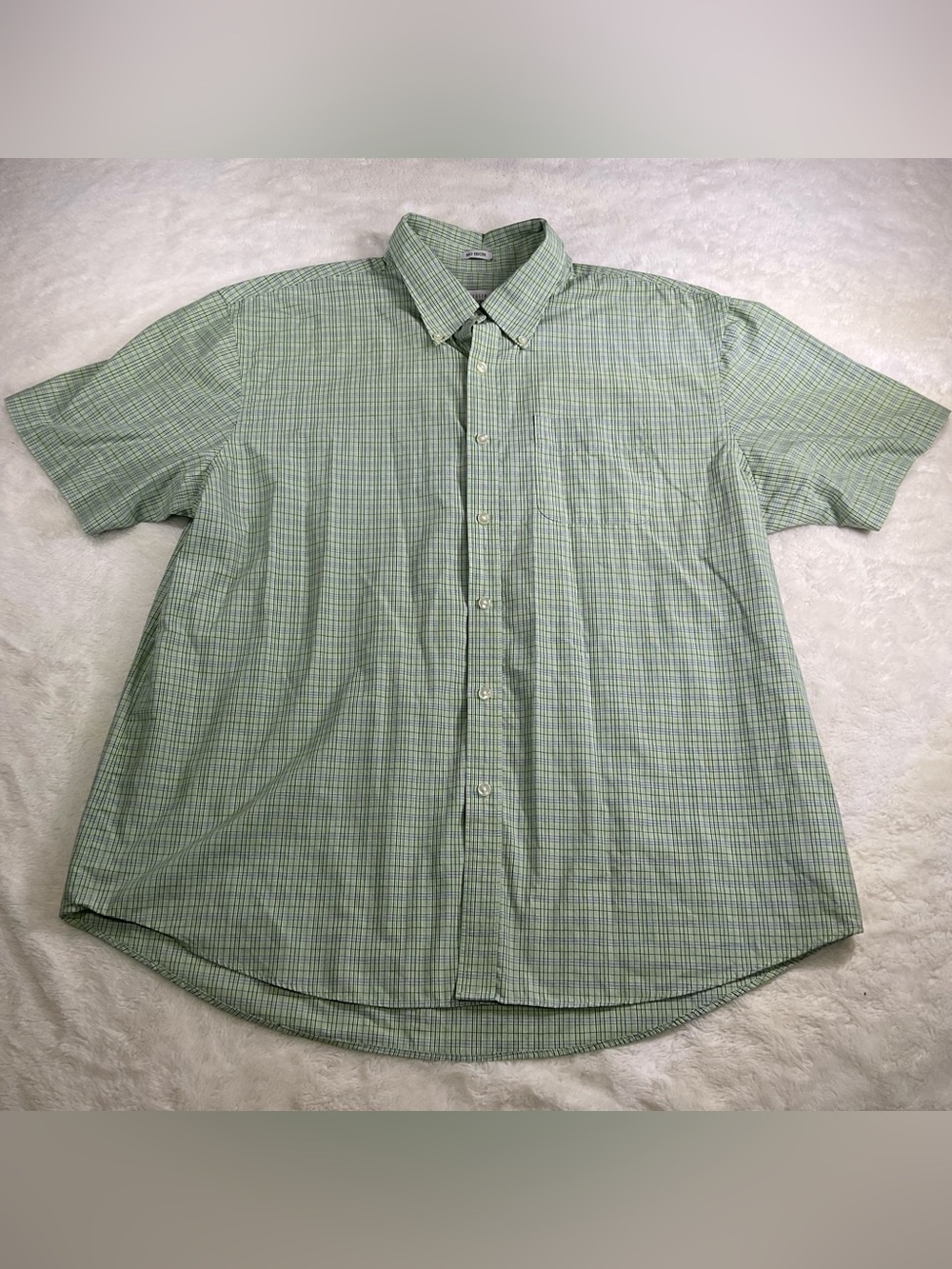 Van Heusen No Iron XL 17-17.5 Green Plaid Short Sleeve Dress Shirt Button Up